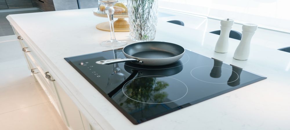 ankomst Rustik galdeblæren Why Is the Induction Cooktop Shutting Off While Cooking? | Appliance Repair  Toronto