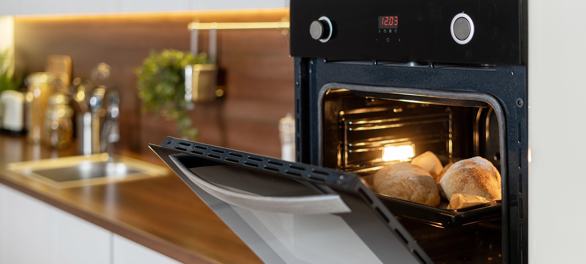 How to Choose From Different Types of Ovens