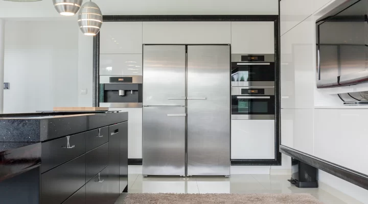 reasons the unveiling beeping fridge